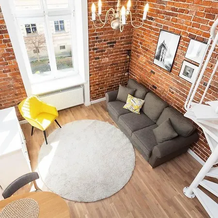 Apartment Studio With Entresol In The Old Town