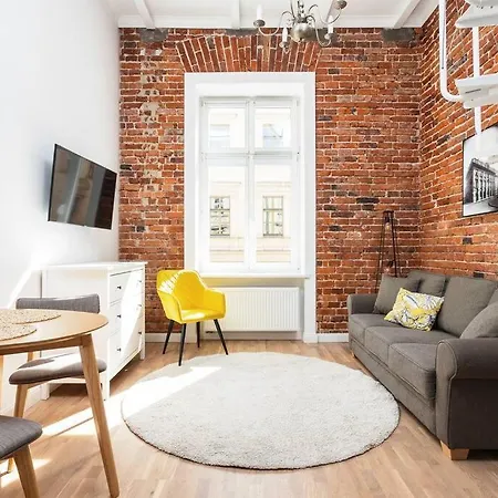 Studio With Entresol In The Old Town Apartment *