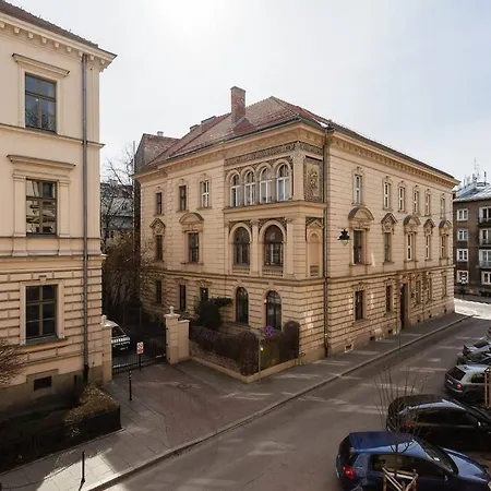 Studio With Entresol In The Old Town *